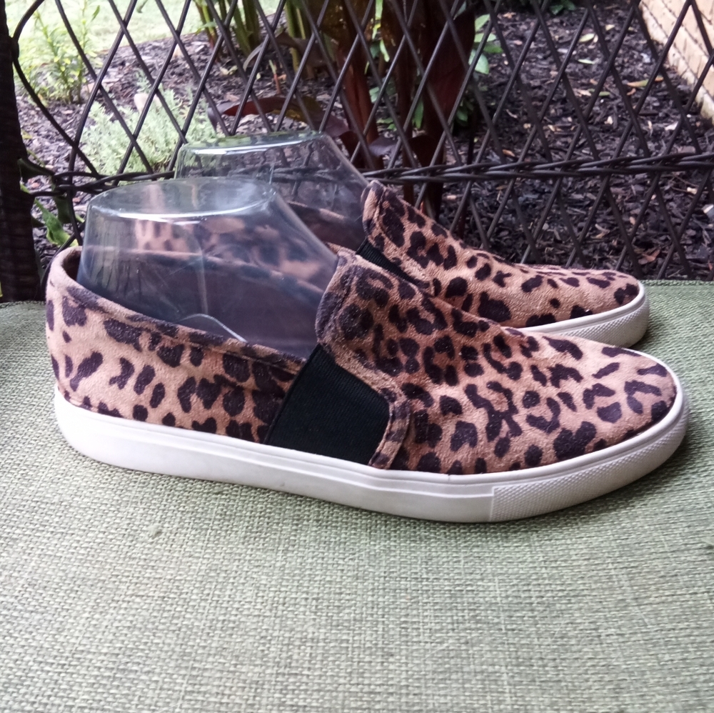 Steve Madden Emlen Cheetah Print Slip On Sneakers Women's Size 8.5.